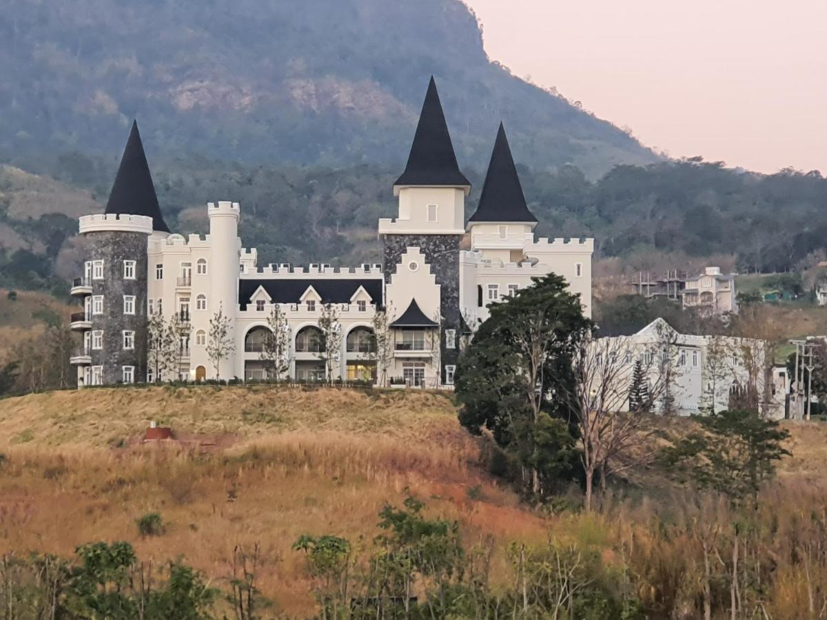 The Castell Condo By Nutthiwan Room 912 And 921 Khao Kho Eksteriør billede